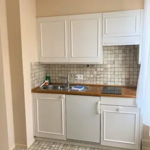 541 KITCHEN
